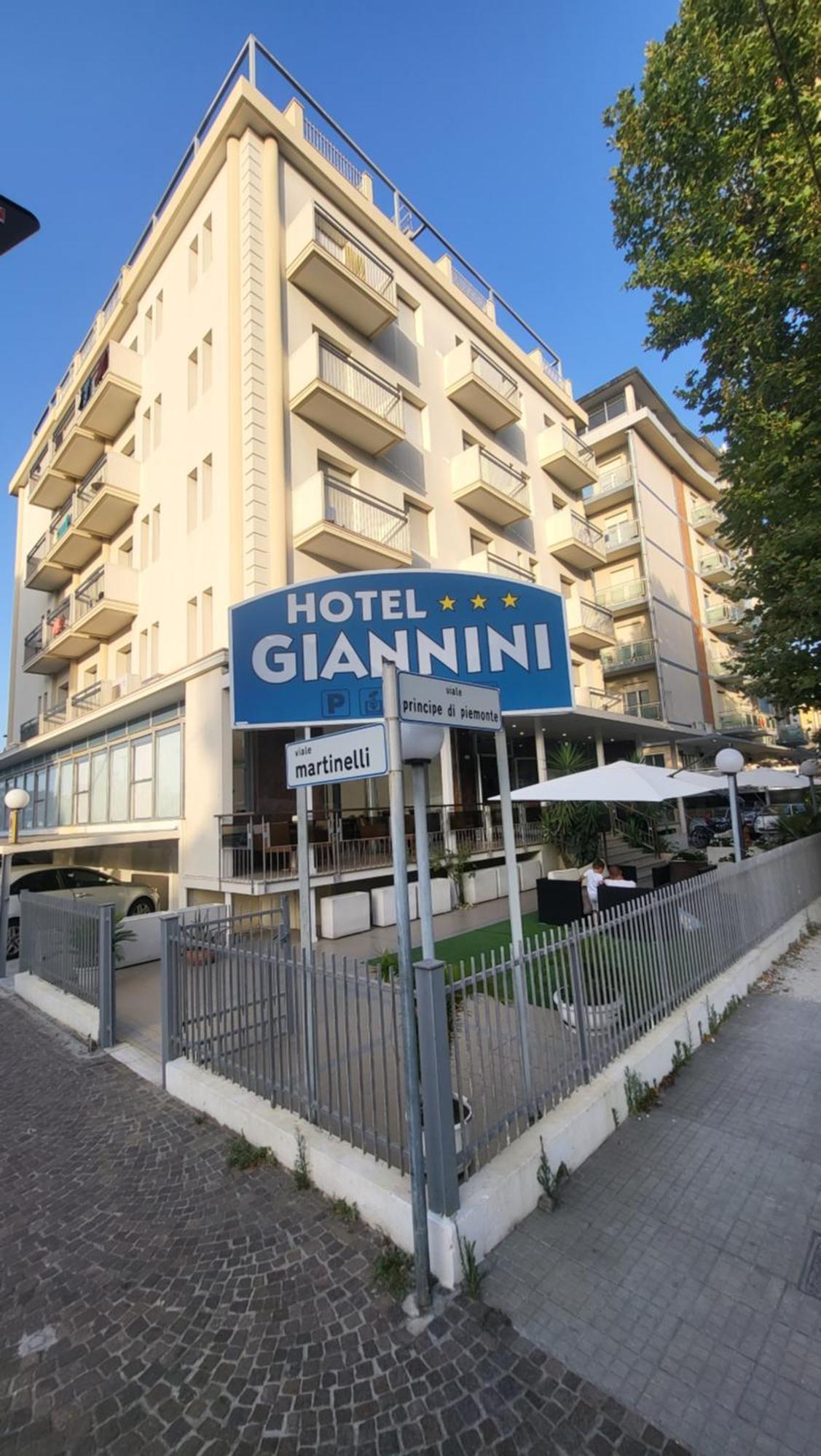 Hotel Giannini Rimini Exterior foto